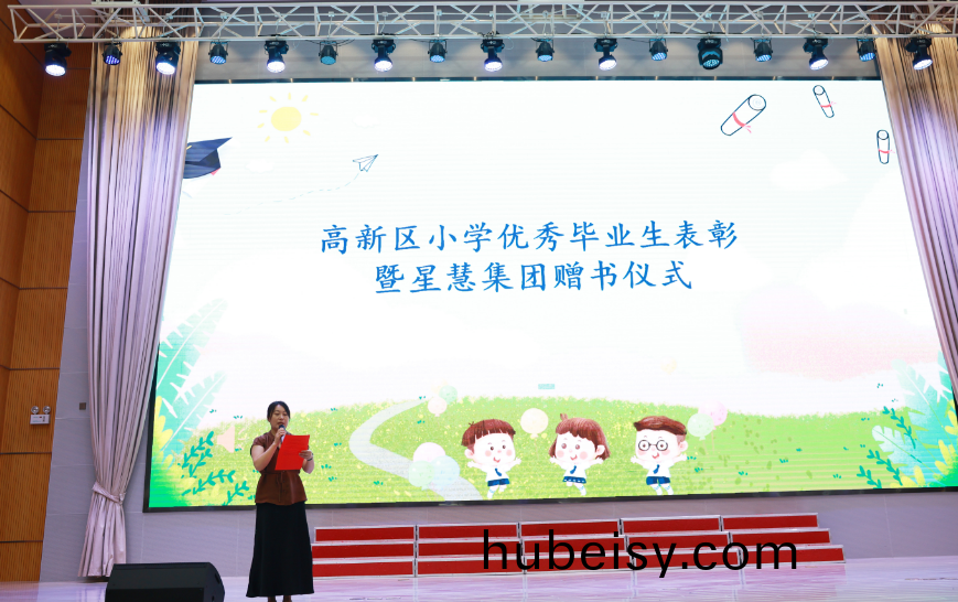 国产一区二区无码||赠书作桨 共赴成长山海