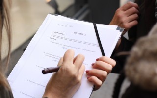 管家婆期期精准选一肖2025_作答解释落实_网页版v107.077