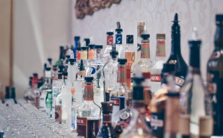 电商白酒销售模式分析_偷安精选答案落实_宝藏版9.453